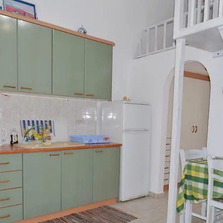 Volta Stonehouse Apartment