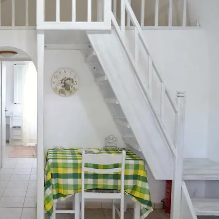 Apartment Volta Stonehouse