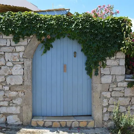 Apartment Volta Stonehouse
