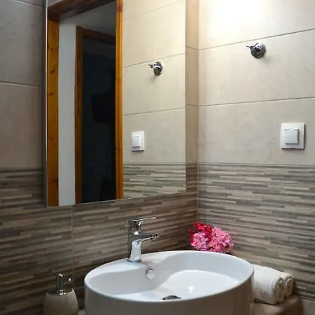 Apartment Volta Stonehouse