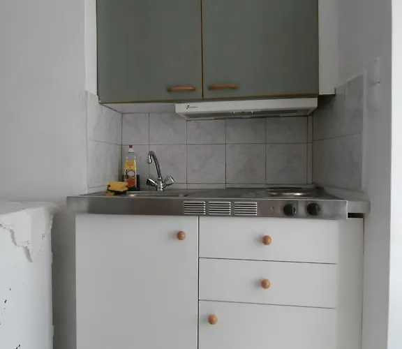 Volta Stonehouse Apartment